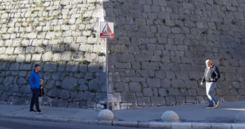 Centar Splita postaje opasan po život!? Komunalci postavili znakove upozorenja