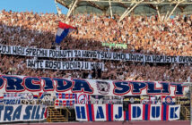 TORCIDA ODALA POČAST ANTI ROSI